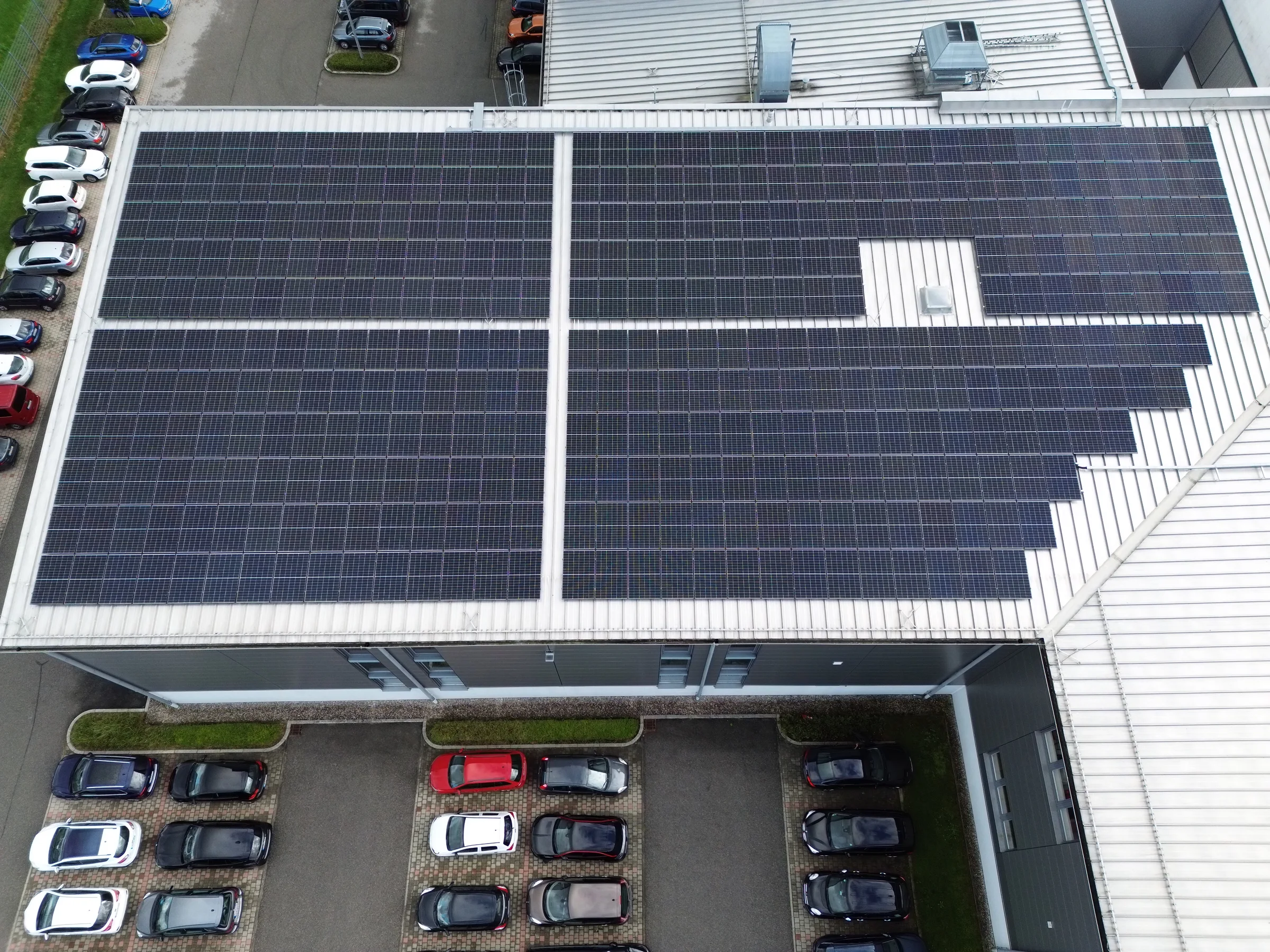 Photovoltaikanlage in Saaldorf-Surheim mit 50 kWp, Gewerbeanlage